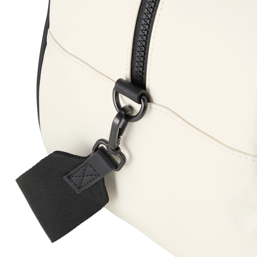 Archive Grip Shoulder Bag - Image 4