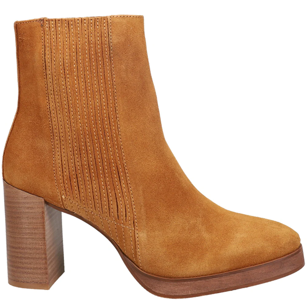 Ava Round Toe Chelsea Booties
