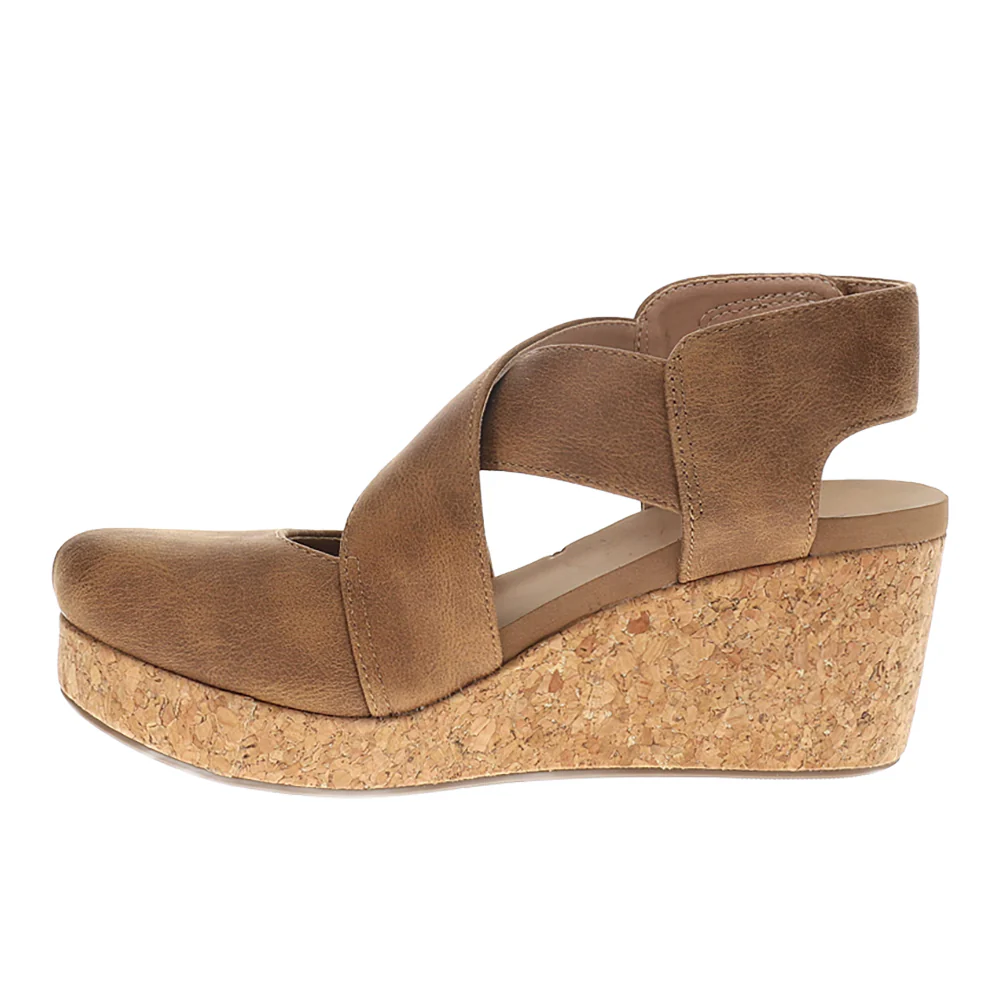 Case Closed Wedge Sandals - Image 3