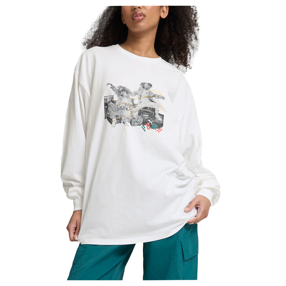 Classics Play Paris Crew Neck Long Sleeve T-Shirt - Image 3