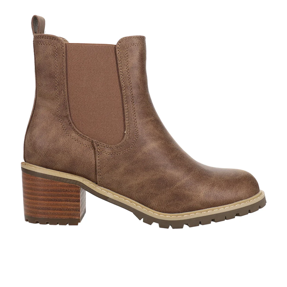 Doohickey Round Toe Chelsea Boots