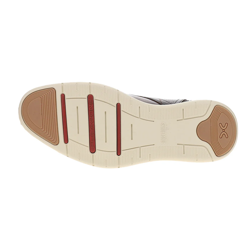 Eastmont Plain Toe Elastic Lace Chukka Boots - Image 5