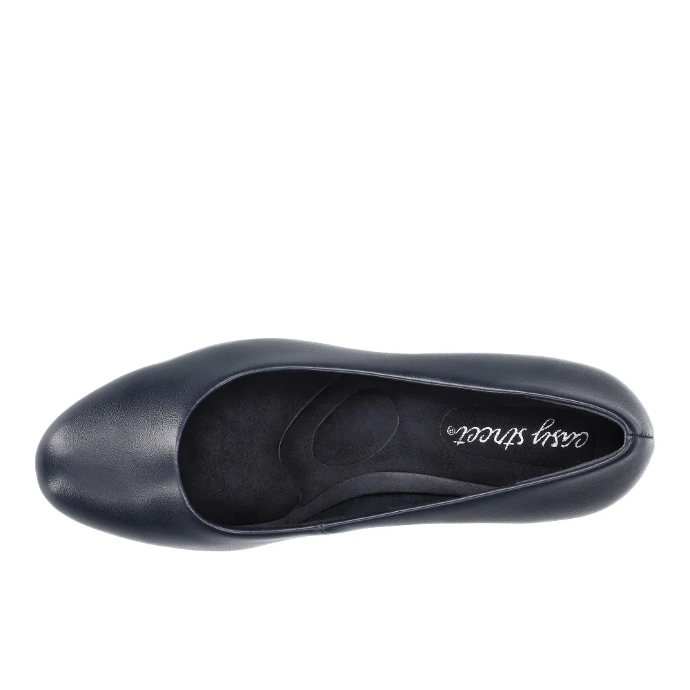 Equinox Round Toe Pumps - Image 4