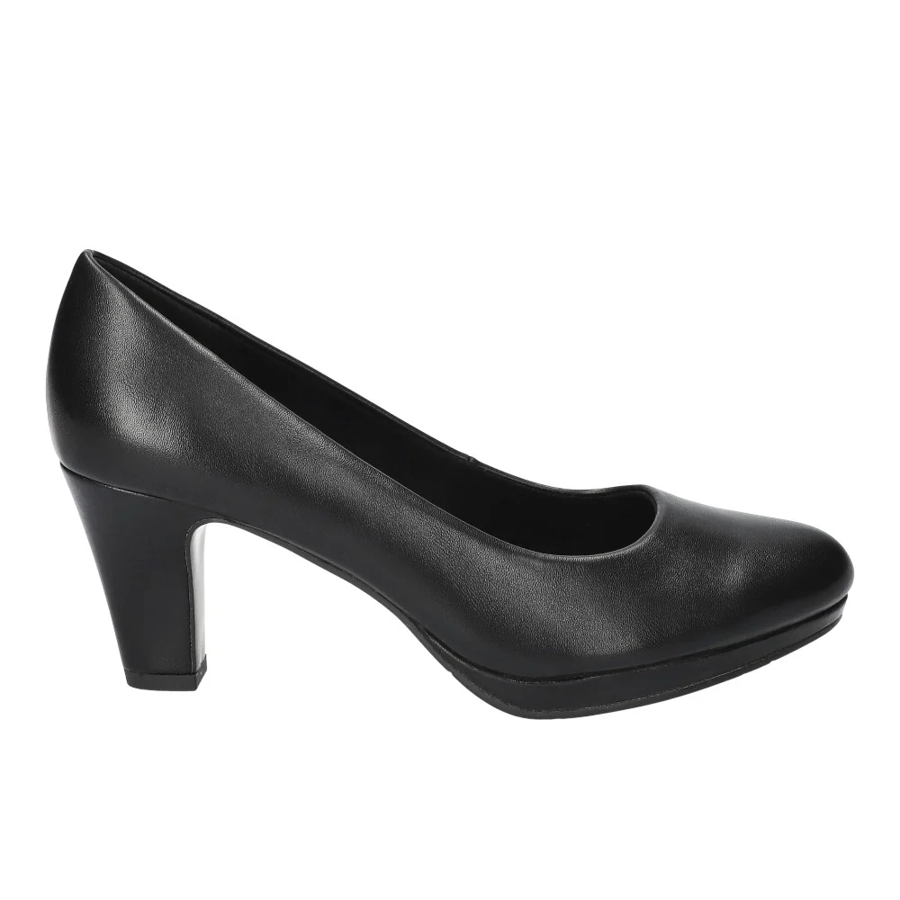 Equinox Round Toe Platform Pumps