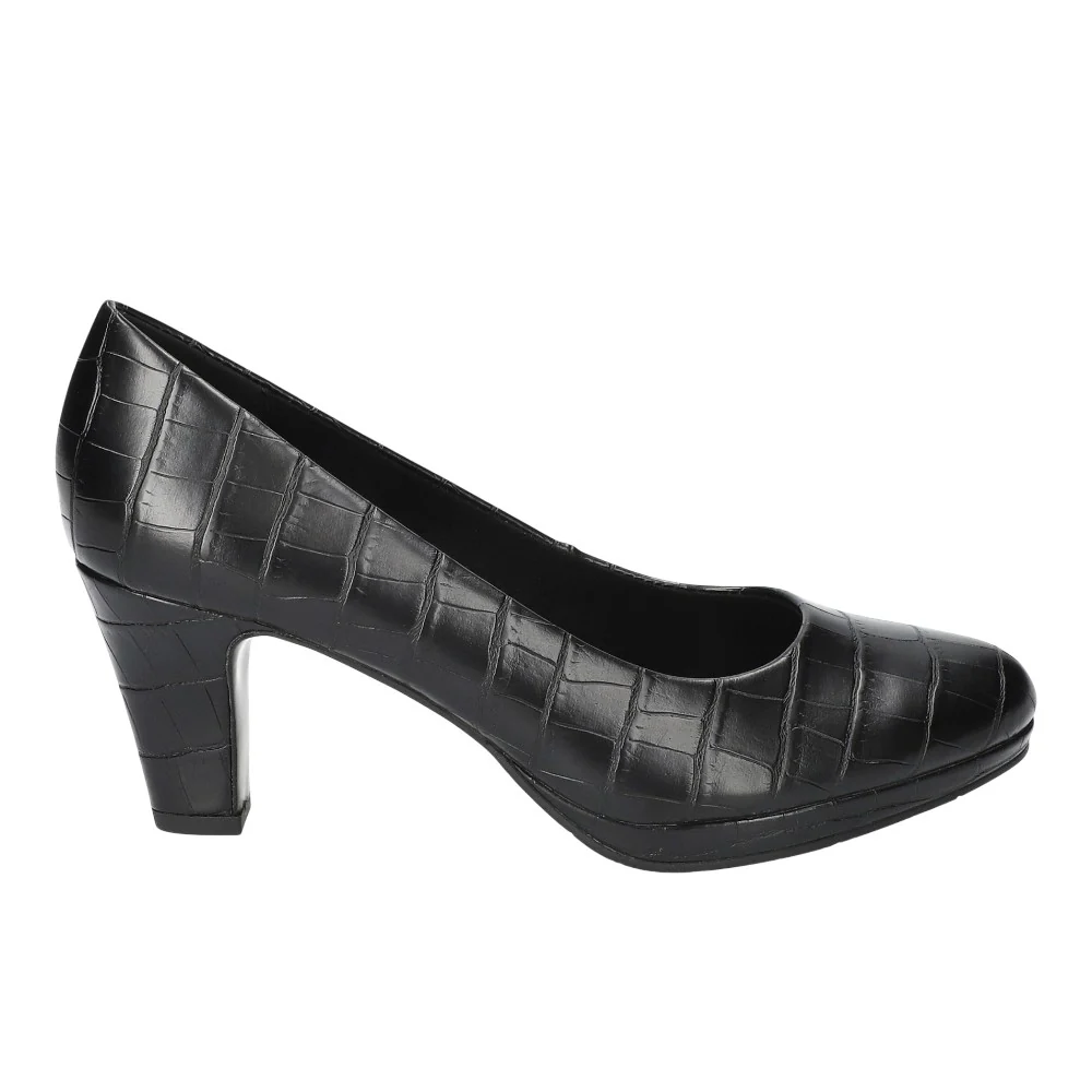 Equinox Round Toe Platform Pumps