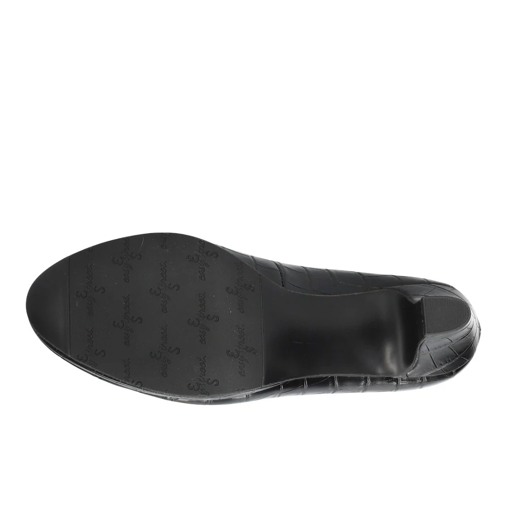 Equinox Round Toe Platform Pumps - Image 5