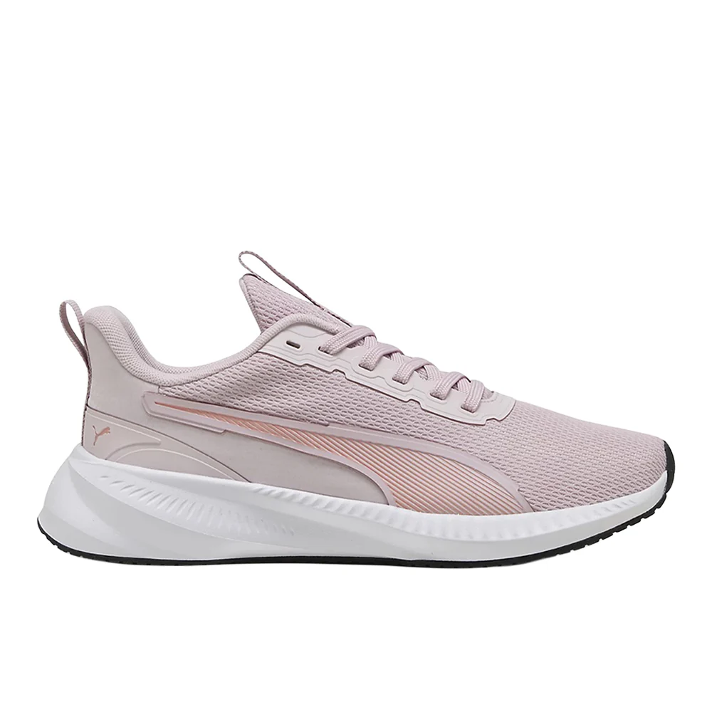 Flyer Lite 3 Lace Up Sneakers