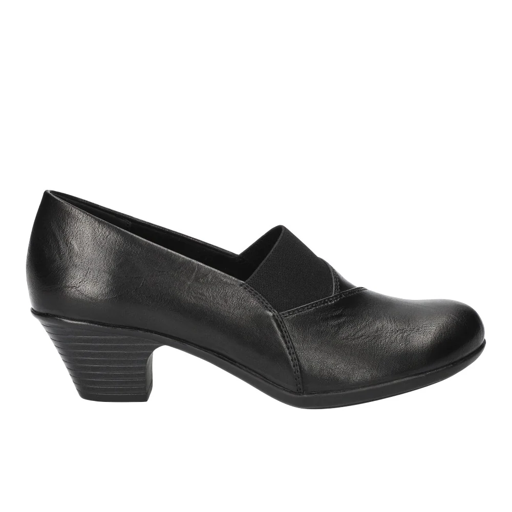 Fondly Round Toe Block Heel Pumps