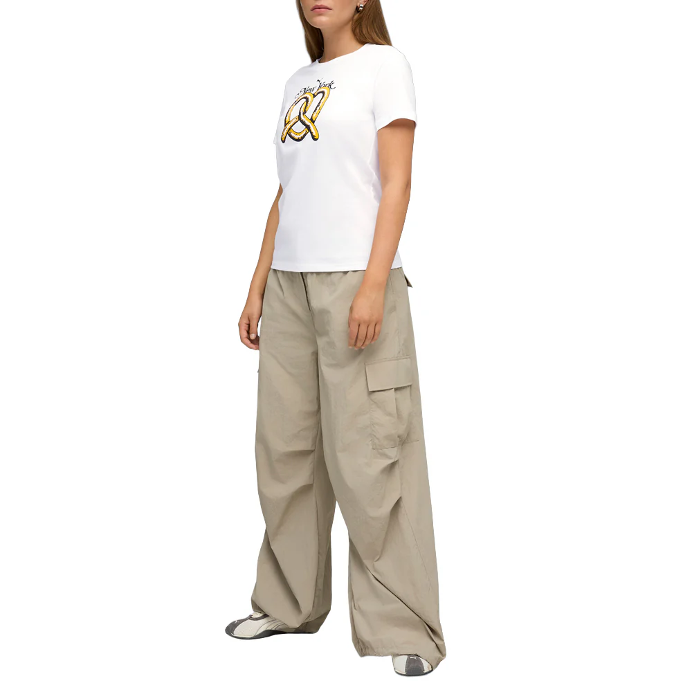 Graphics NYC Pretzel Crew Neck Short Sleeve T-Shirt - Image 5
