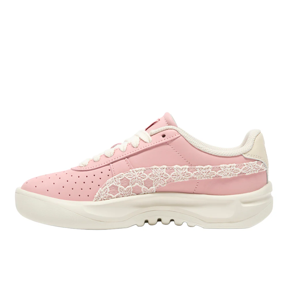 GV Special Bloom Lace Up Sneakers - Image 3