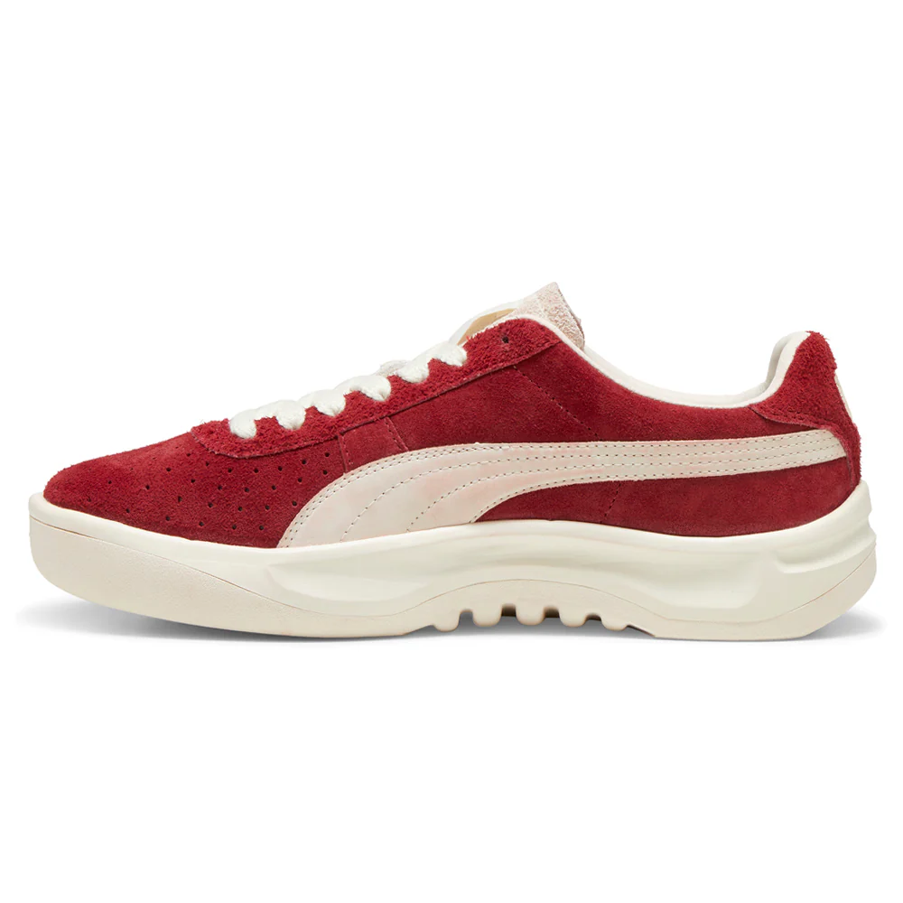 GV Special Suede Lace Up Sneakers - Image 3