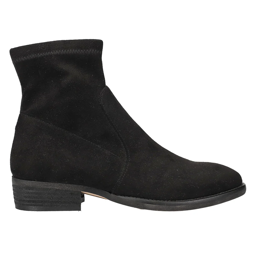 Henson Round Toe Zippered Booties