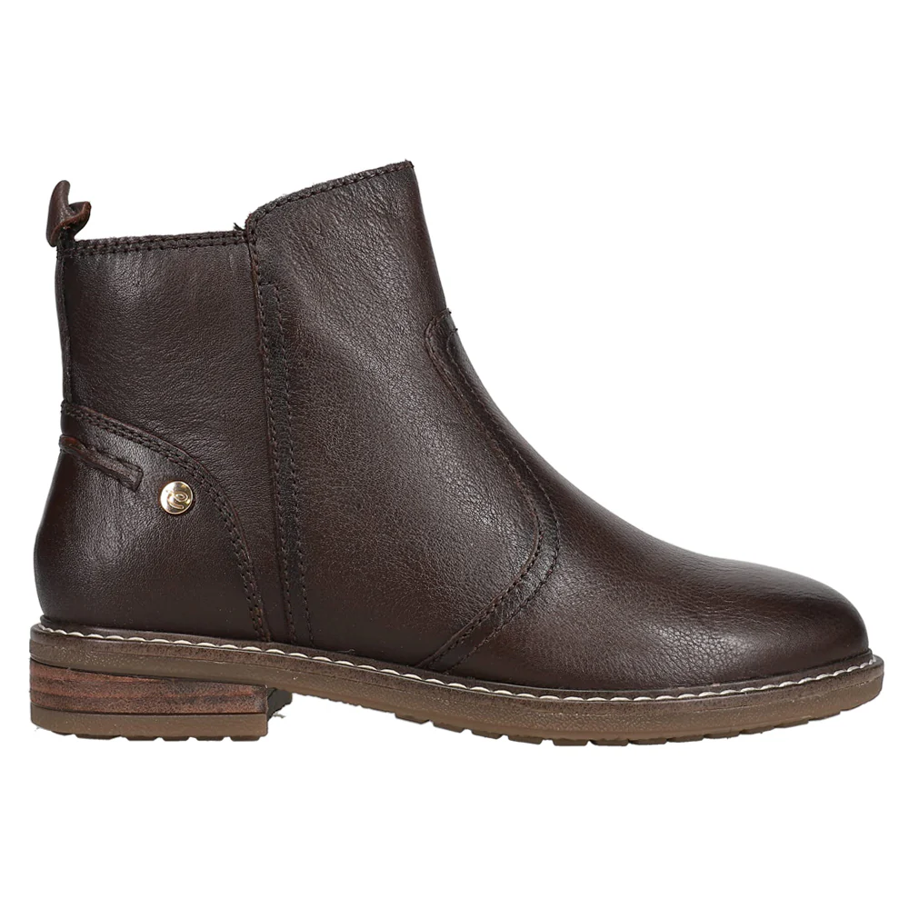 Juna Round Toe Zippered Booties