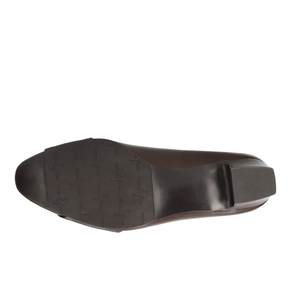 Lyanna Pleated Round Toe Block Heel Pumps - Image 5