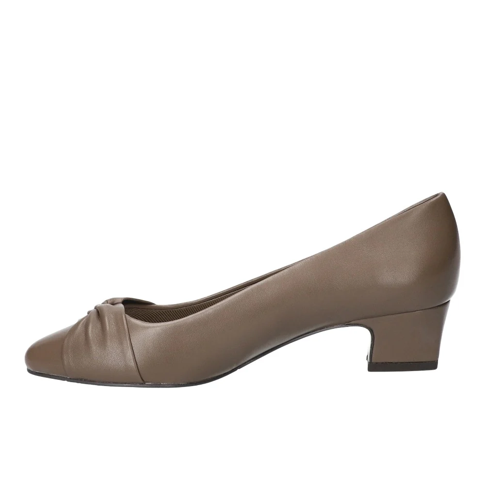 Lyanna Pleated Round Toe Block Heel Pumps - Image 3