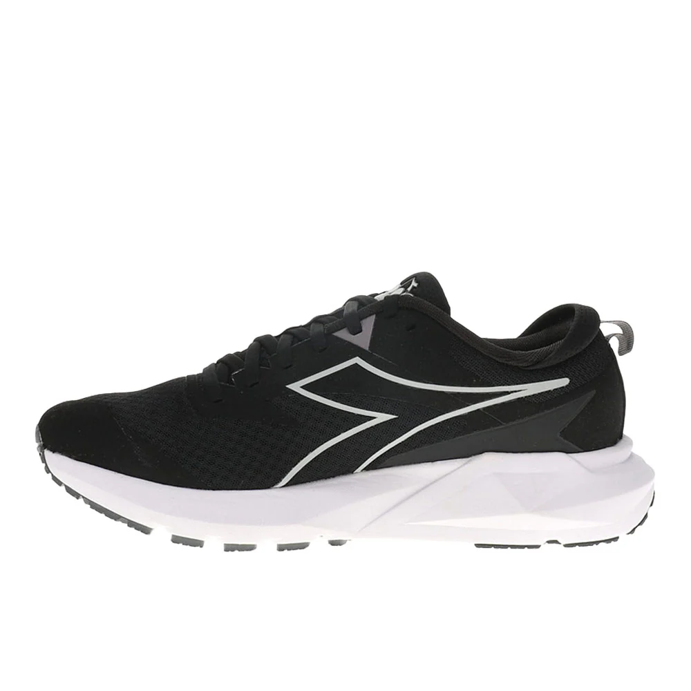 Mythos Blushield Vigore 3 Running Shoes - Image 3