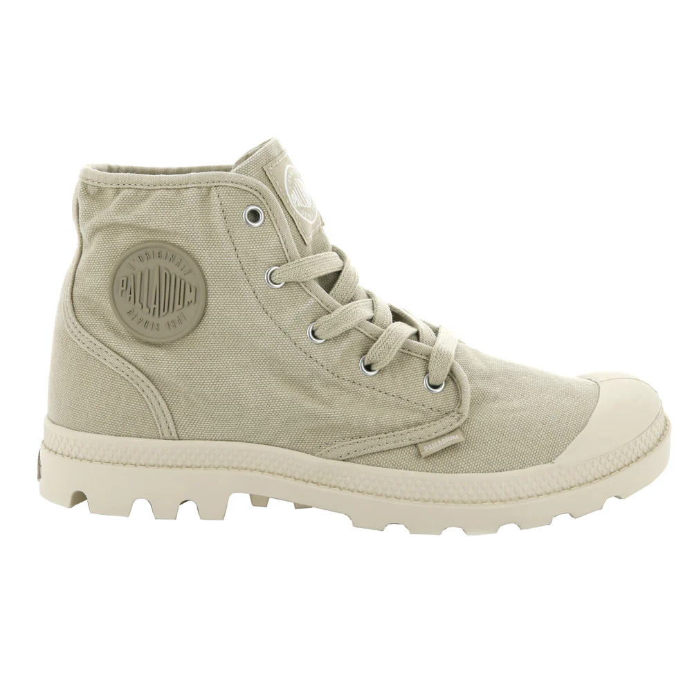 Pampa Hi Round Toe Lace Up Booties