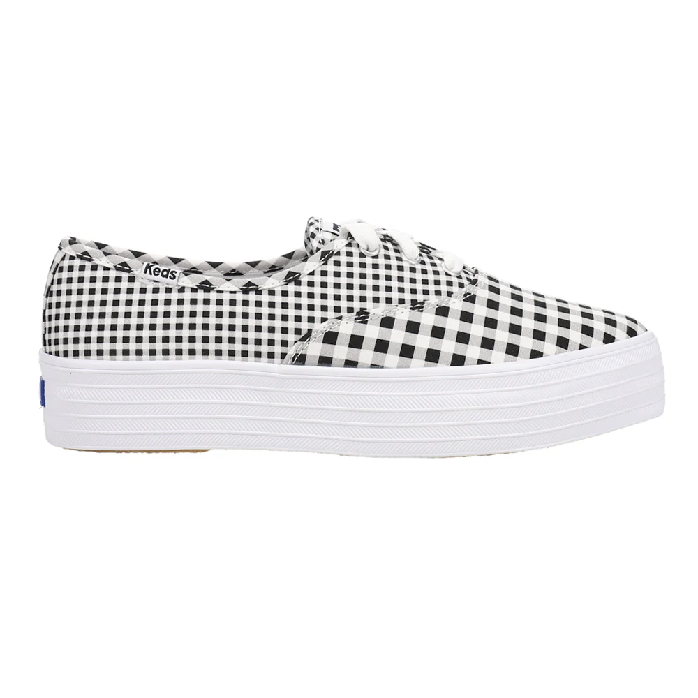 Point Canvas Lace Up Sneakers