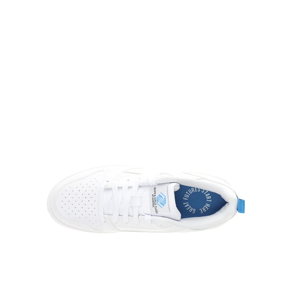 Rebound V6 Low Boys and Girls Club Lace Up Sneakers (Big Kid) - Image 4