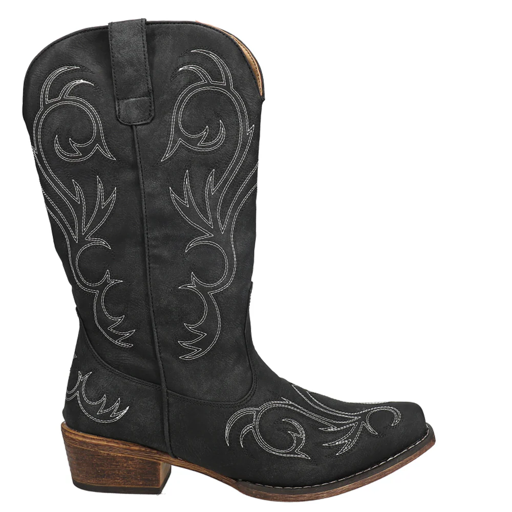 Riley Embroidered Snip Toe Cowboy Boots