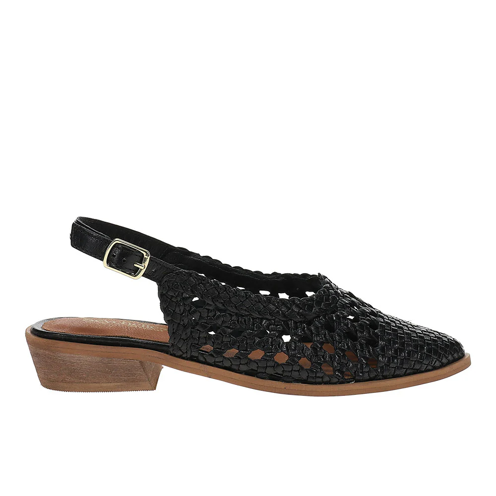 Roxanne Flats