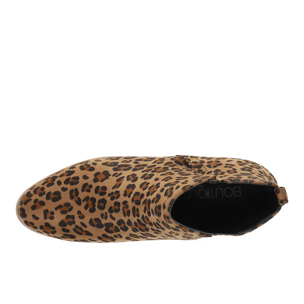 Shield Leopard Round Toe Chelsea Boots - Image 4