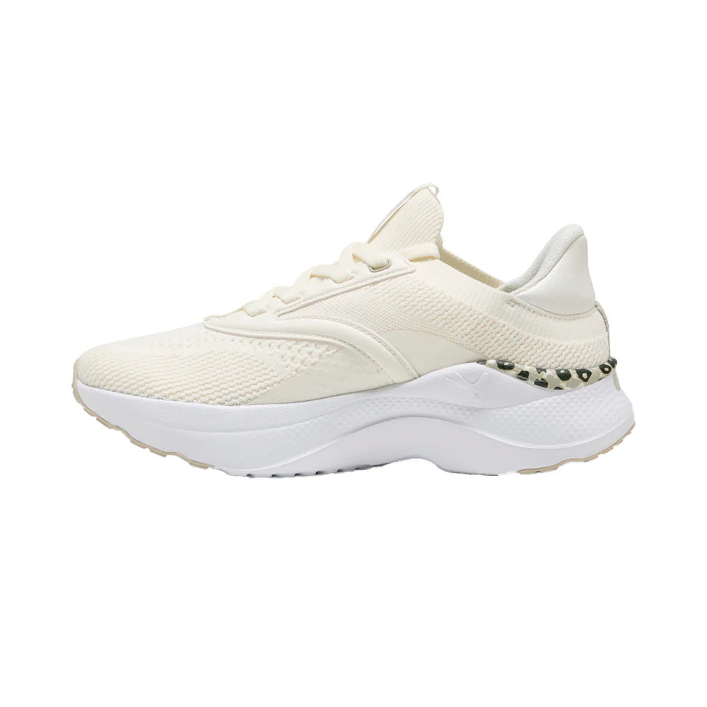 Softride Mayve Hybrid Skins Slip On Sneakers - Image 3