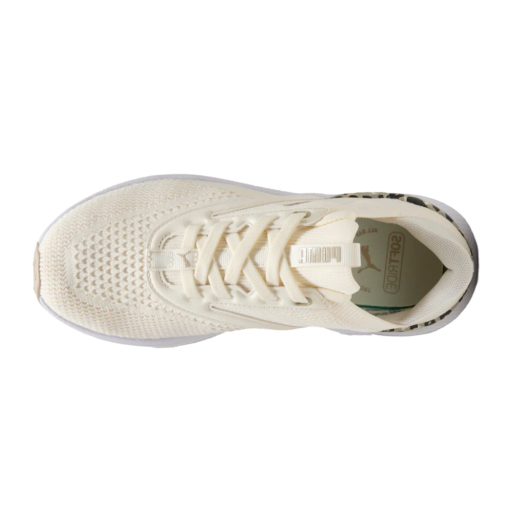 Softride Mayve Hybrid Skins Slip On Sneakers - Image 4