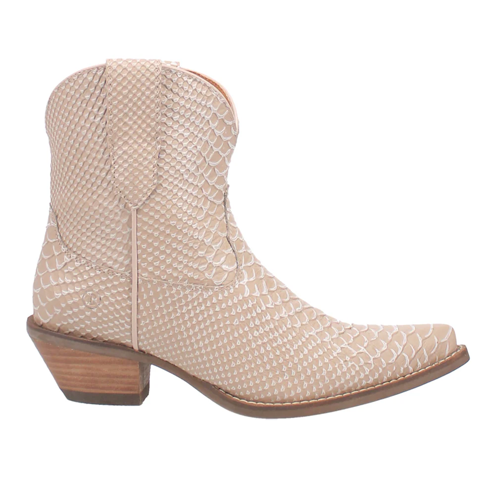Sorta Sweet Snake Snip Toe Pull On Cowboy Booties