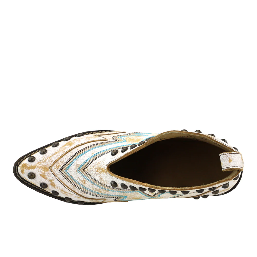 Studded Embroidered Pull On Pointed Toe Cowboy Boots - Image 4