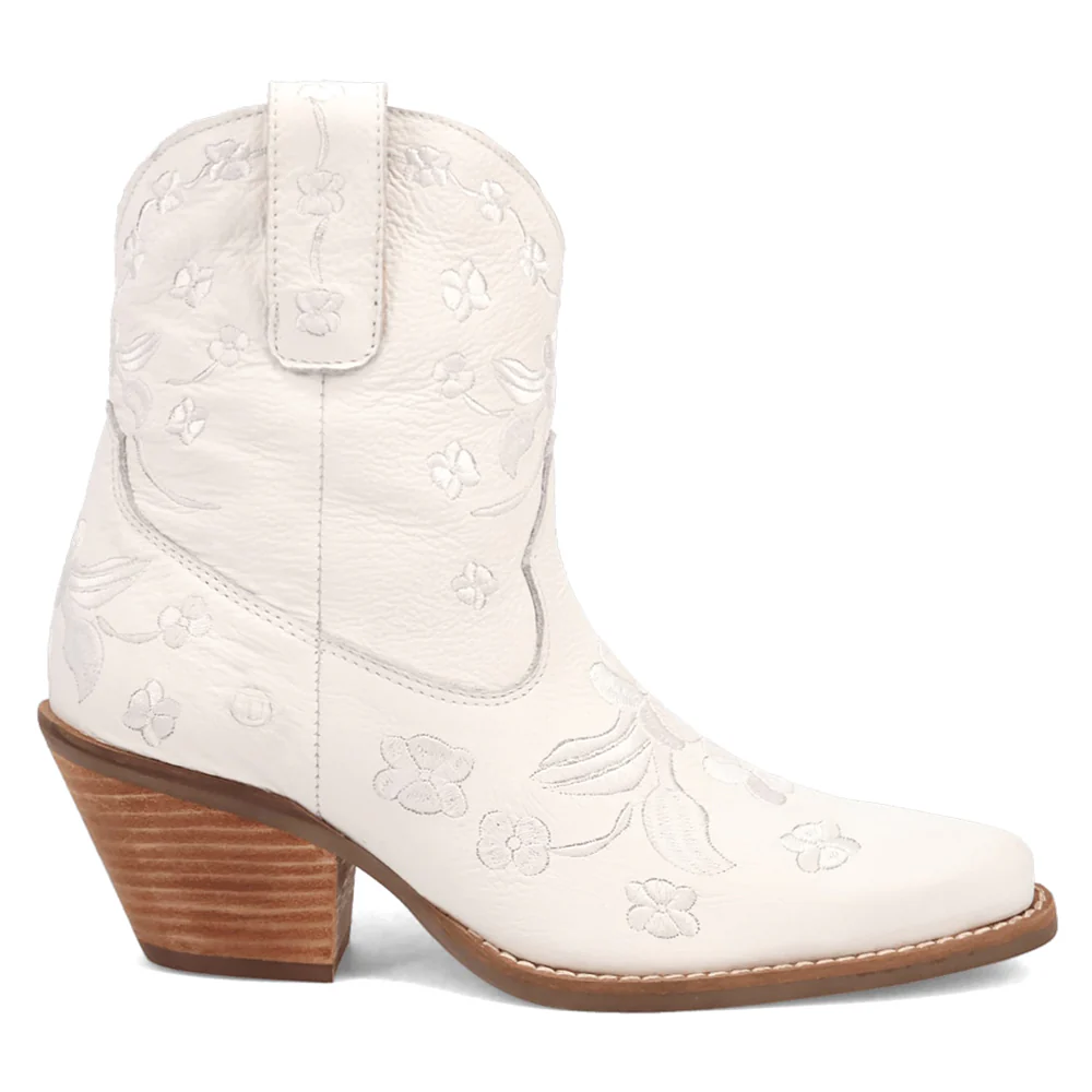 Sweetheart Floral Embroidered Snip Toe Pull On Cowboy Booties