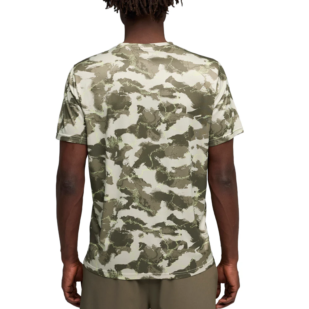 Train All Day Essentials Graphic Crew Neck Short Sleeve T-Shirt - Image 4