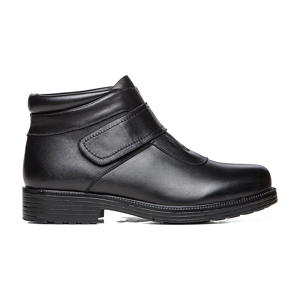 Tyler Round Toe Pull On Boots