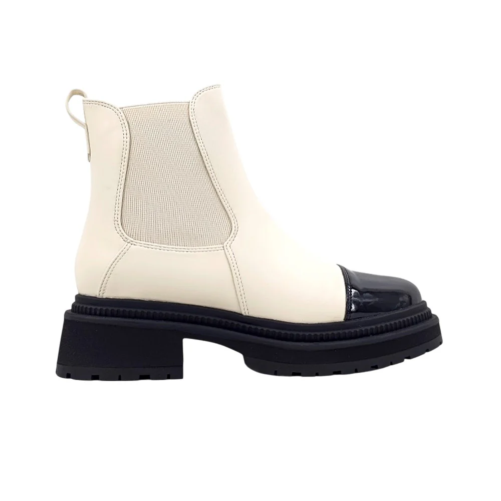 Zeina Round Toe Chelsea Boots