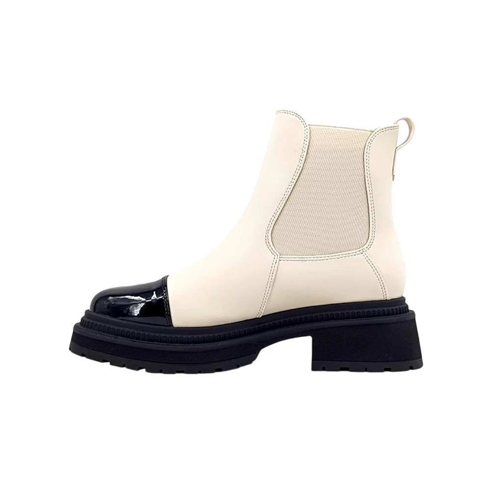 Zeina Round Toe Chelsea Boots - Image 3
